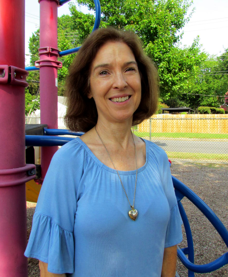 Photo of Kim Lewis